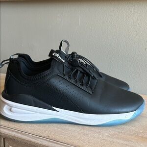 Clove classic black healthcare nursing comfort sneakers men’s 9 women’s 10.5